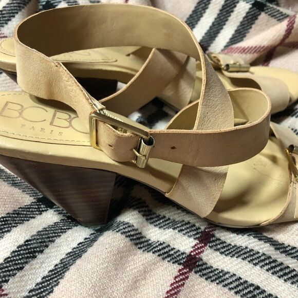Bcbg Leather Strappy Sandals 8.5 great shape! - Picture 3 of 8